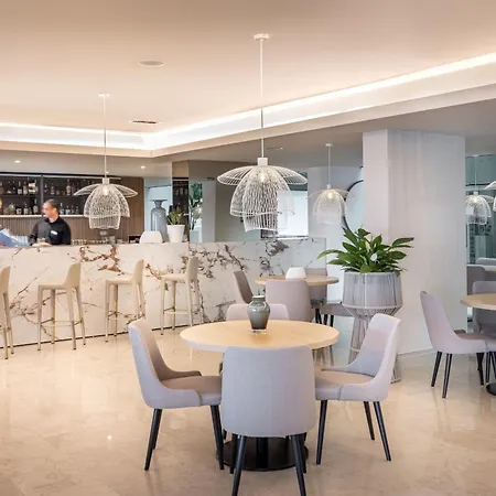 Valamar Lacroma Hotell
